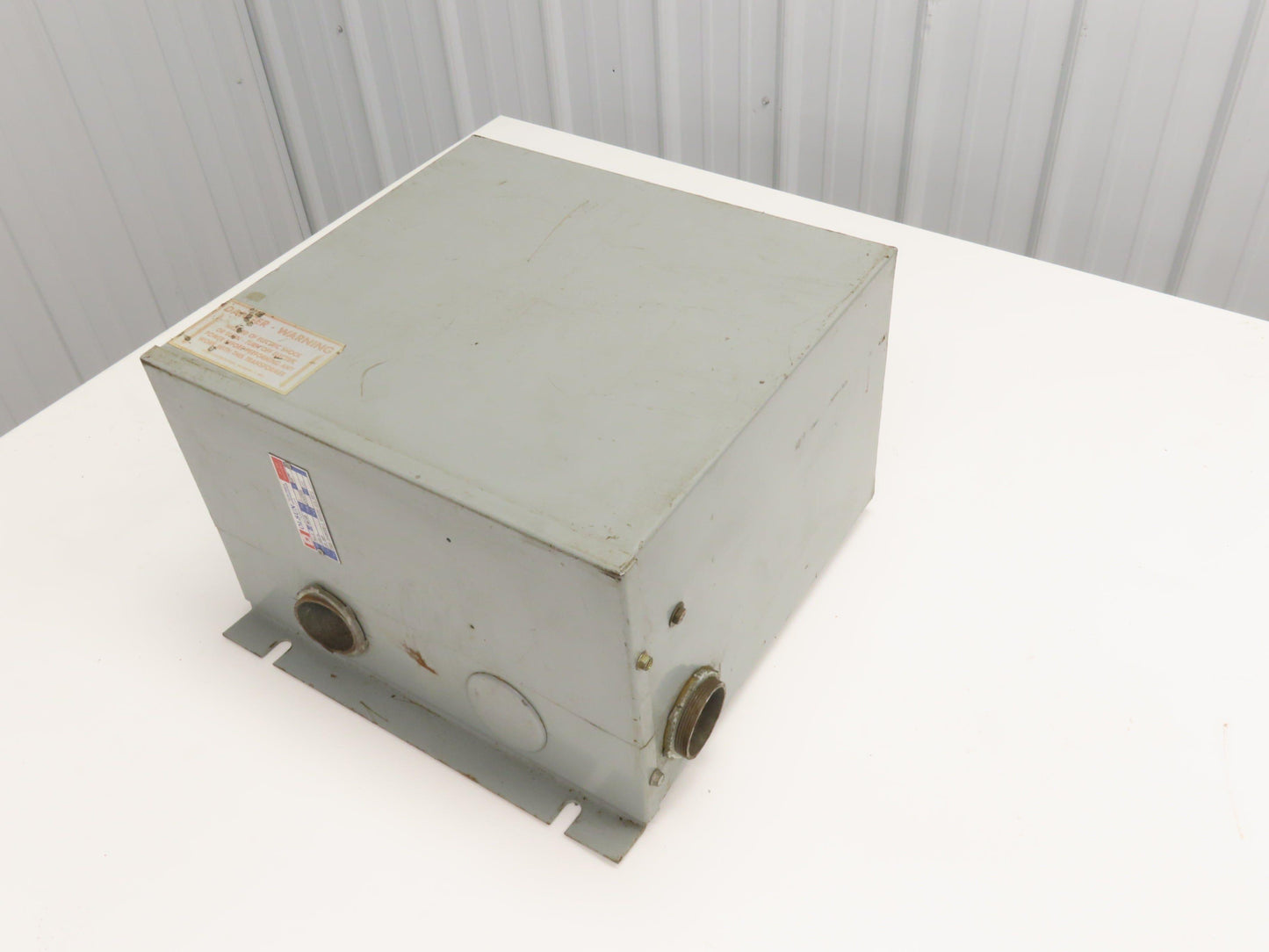 Olsun 742B S-69719-1 Dry Type Enclosed Reactor 2.8 KVAR 160A 90 UHY 50/60Hz 3PH