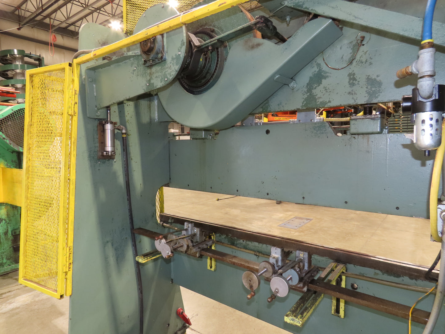 Chicago Mechanical Press Brake 25 Ton 6' Ram 2" Stroke 1.5Hp 460V  Missing valve