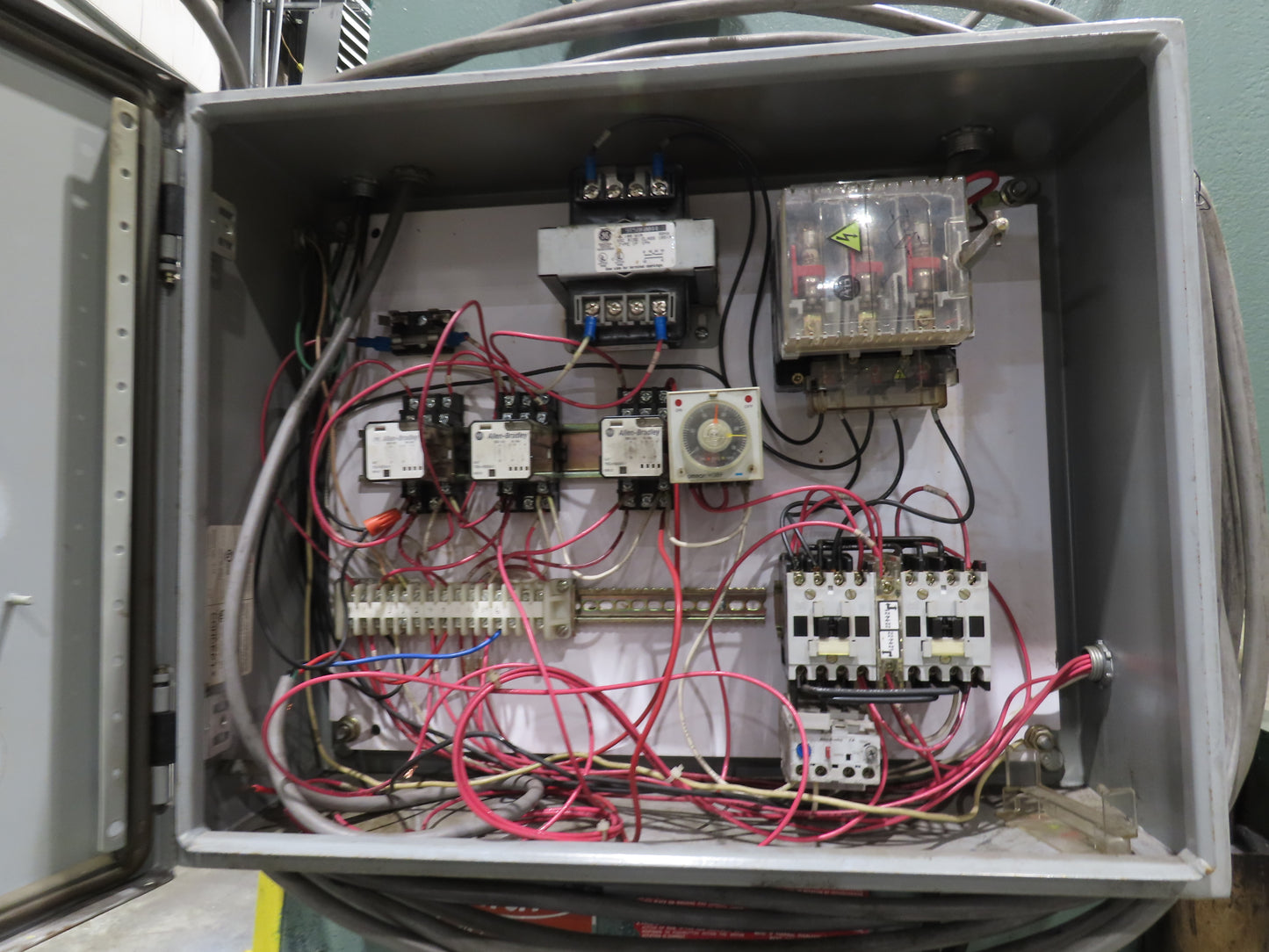 Chicago Mechanical Press Brake 25 Ton 6' Ram 2" Stroke 1.5Hp 460V  Missing valve