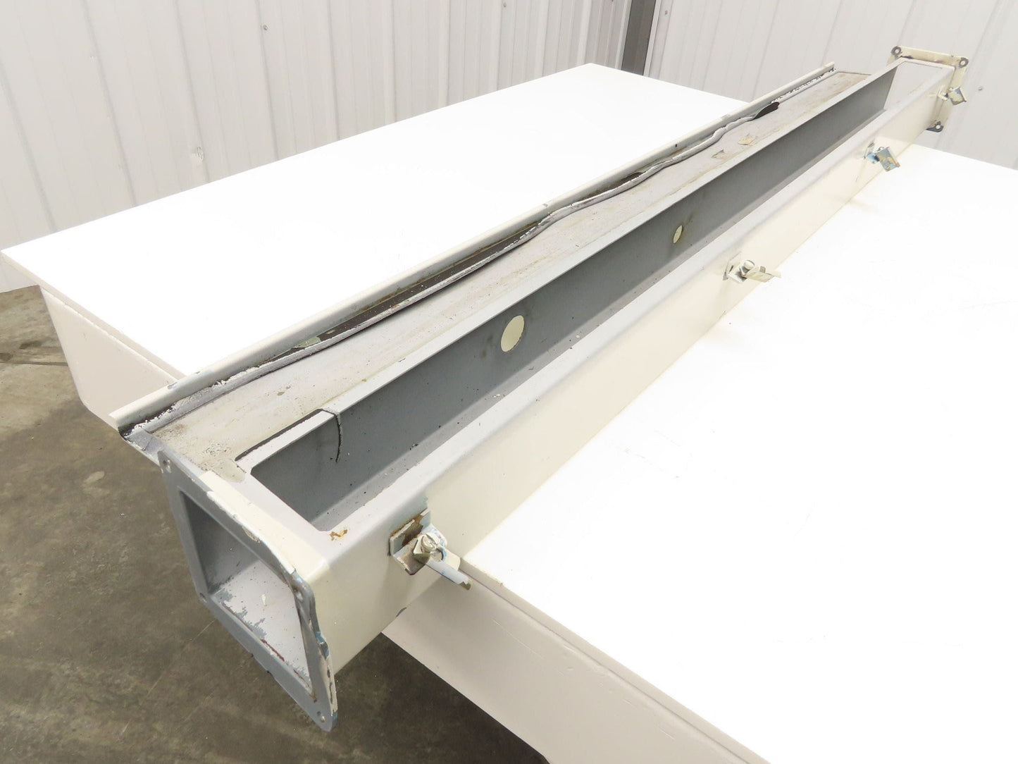 Wiegmann JW45 4"x4" Wireway Straight 60" Section Feed Through NEMA 12 Hoffman