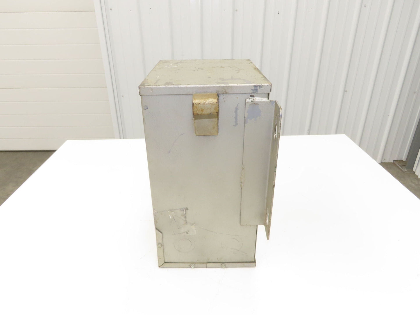 Dongan 85-1060SH Stepdown Power Transformer 7.5KVA 1PH HV 240/480 LV 120/240