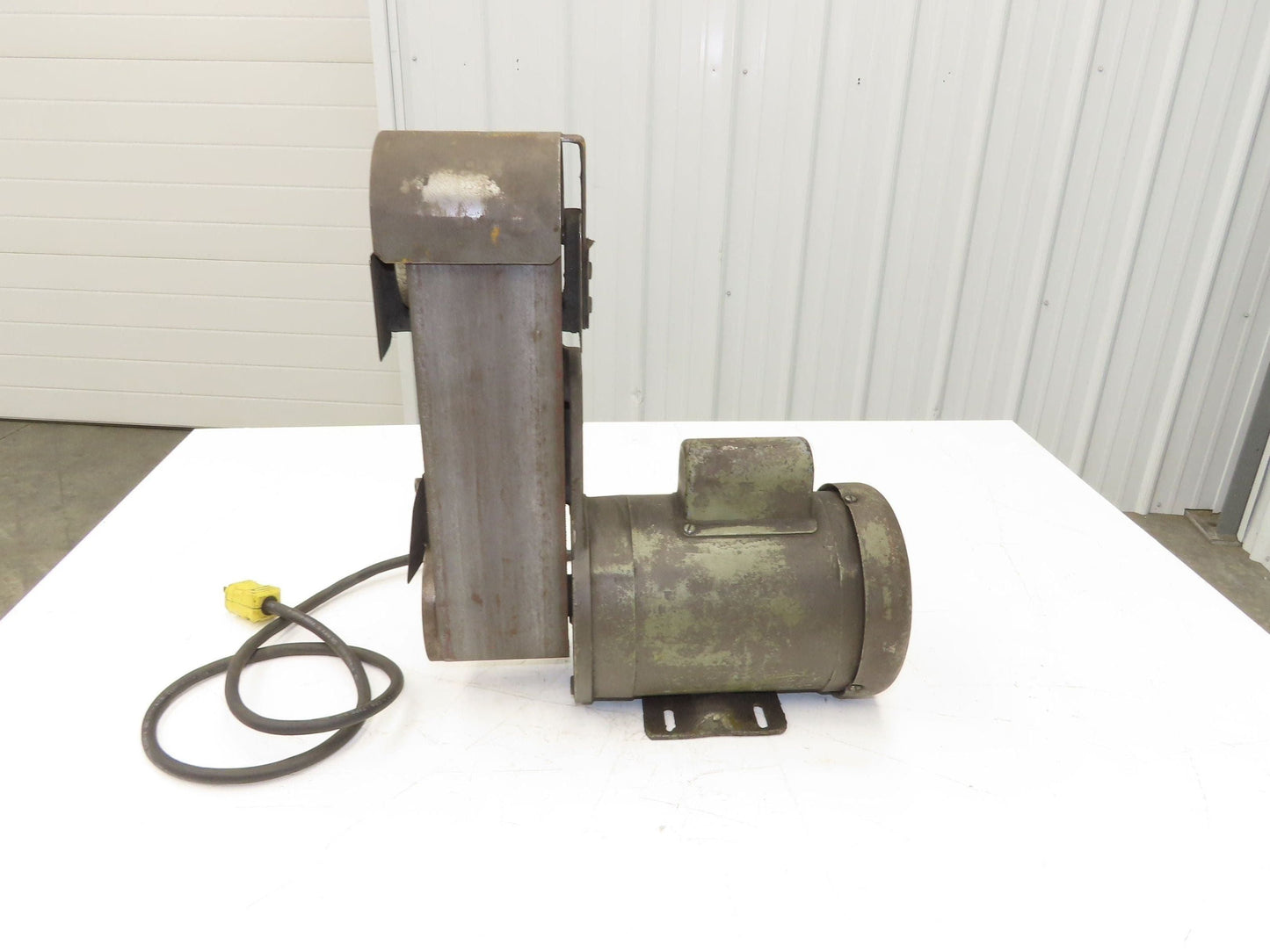 Bench Belt Sander 4" W 36" L Motor 1/2Hp 1725rpm 1Ph 115/230v