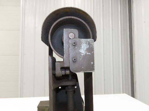 Bench Belt Sander 4" W 36" L Motor 1/2Hp 1725rpm 1Ph 115/230v