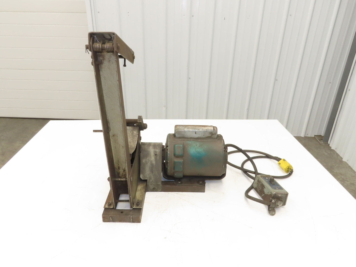 Bench Belt Finger Sander 3/4" W 36" L Motor 115v 1Ph 3500rpm Switch