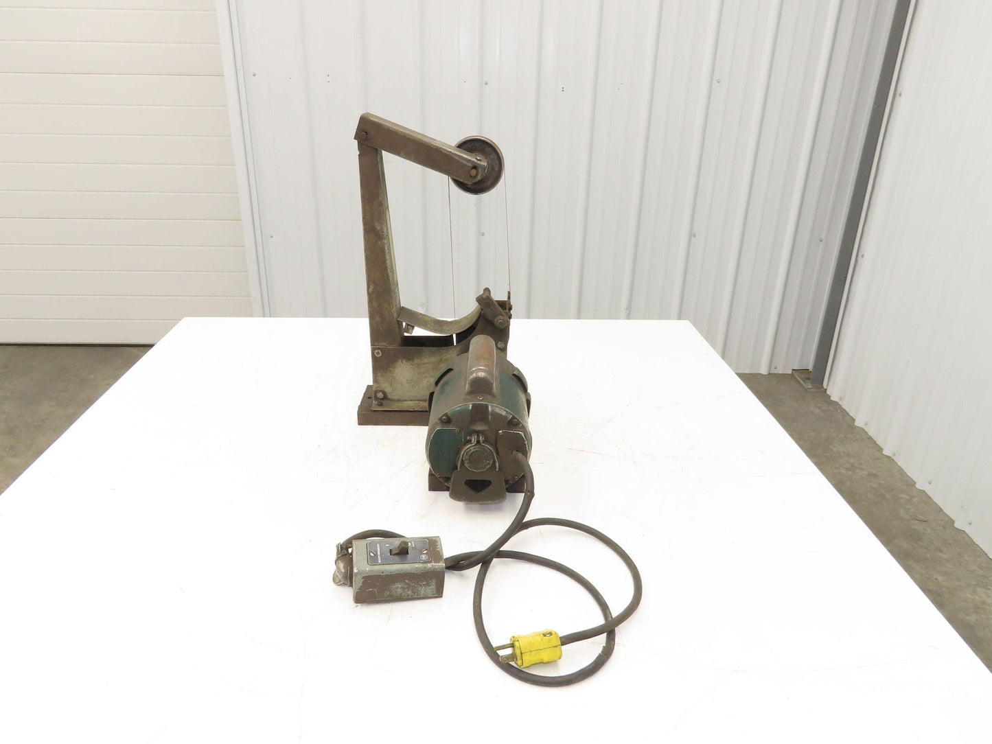 Bench Belt Finger Sander 3/4" W 36" L Motor 115v 1Ph 3500rpm Switch