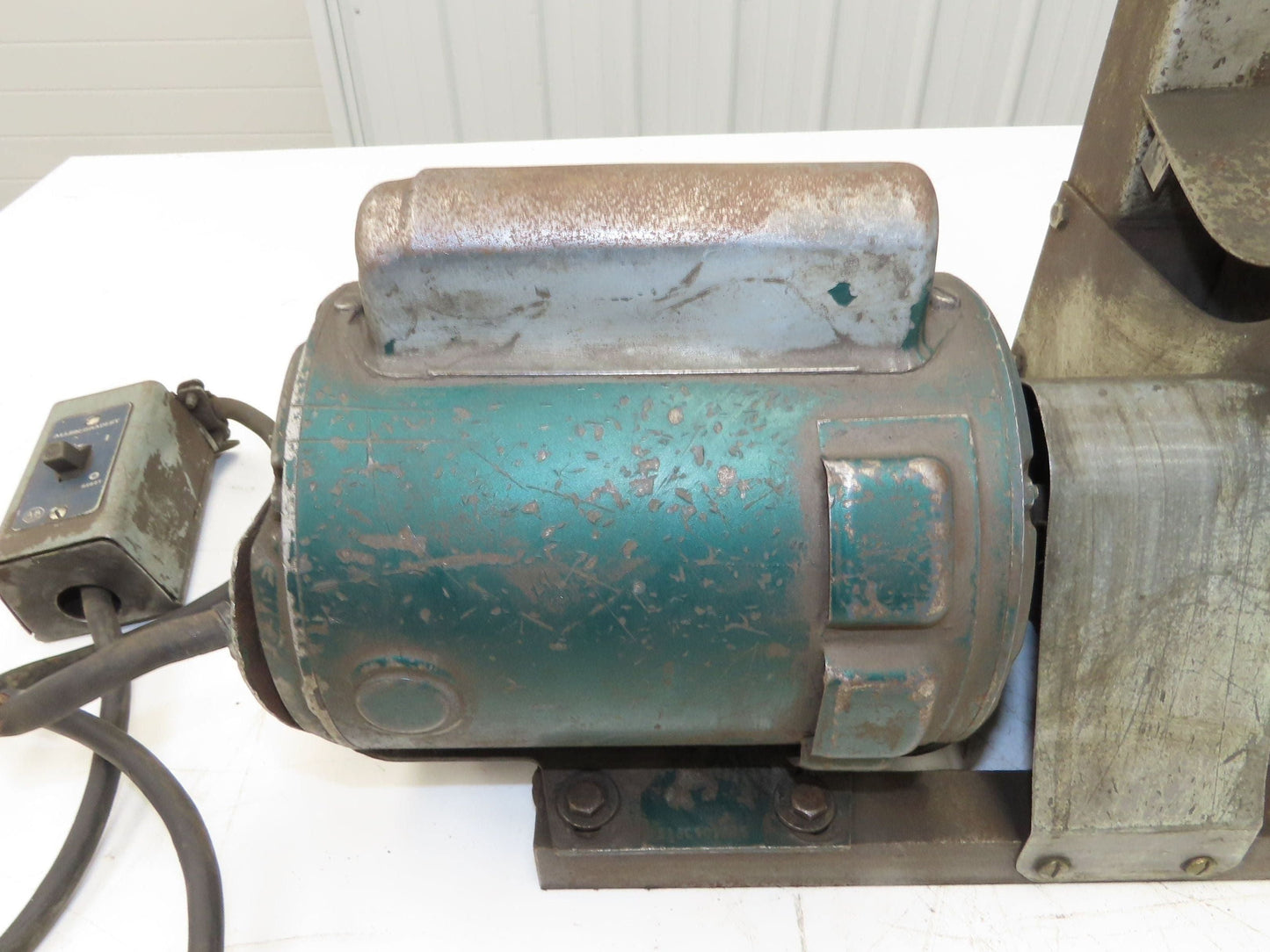 Bench Belt Finger Sander 3/4" W 36" L Motor 115v 1Ph 3500rpm Switch