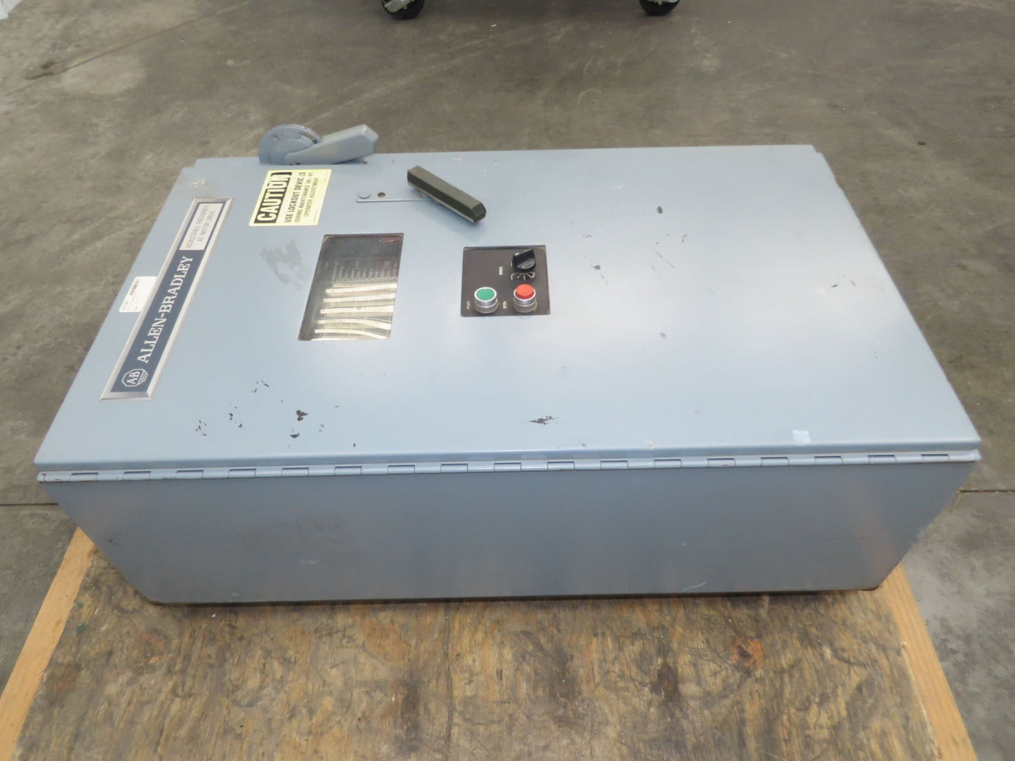 Allen Bradley 1334-FJB VFD Adjustable Frequency Drive 15Hp 460V 21A 3Ph Reman