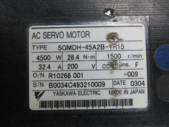 Yaskawa SGMDH-45A2B-YR15 AC Servo Motor 200V 1500rpm - Encoder UTSAE-B17BBF