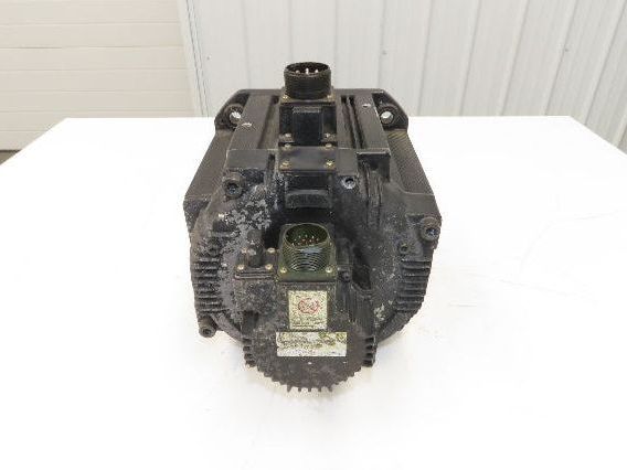 Yaskawa SGMDH-45A2B-YR15 AC Servo Motor 200V 1500rpm - Encoder UTSAE-B17BBF