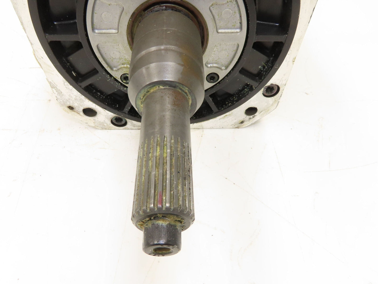 Yaskawa SGMDH-45A2B-YR15 AC Servo Motor 200V 1500rpm - Encoder UTSAE-B17BBF