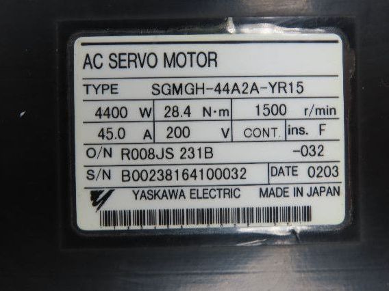 Yaskawa SGMDH-45A2B-YR15 AC Servo Motor 200V 1500rpm - Encoder UTSAE-B17BBF