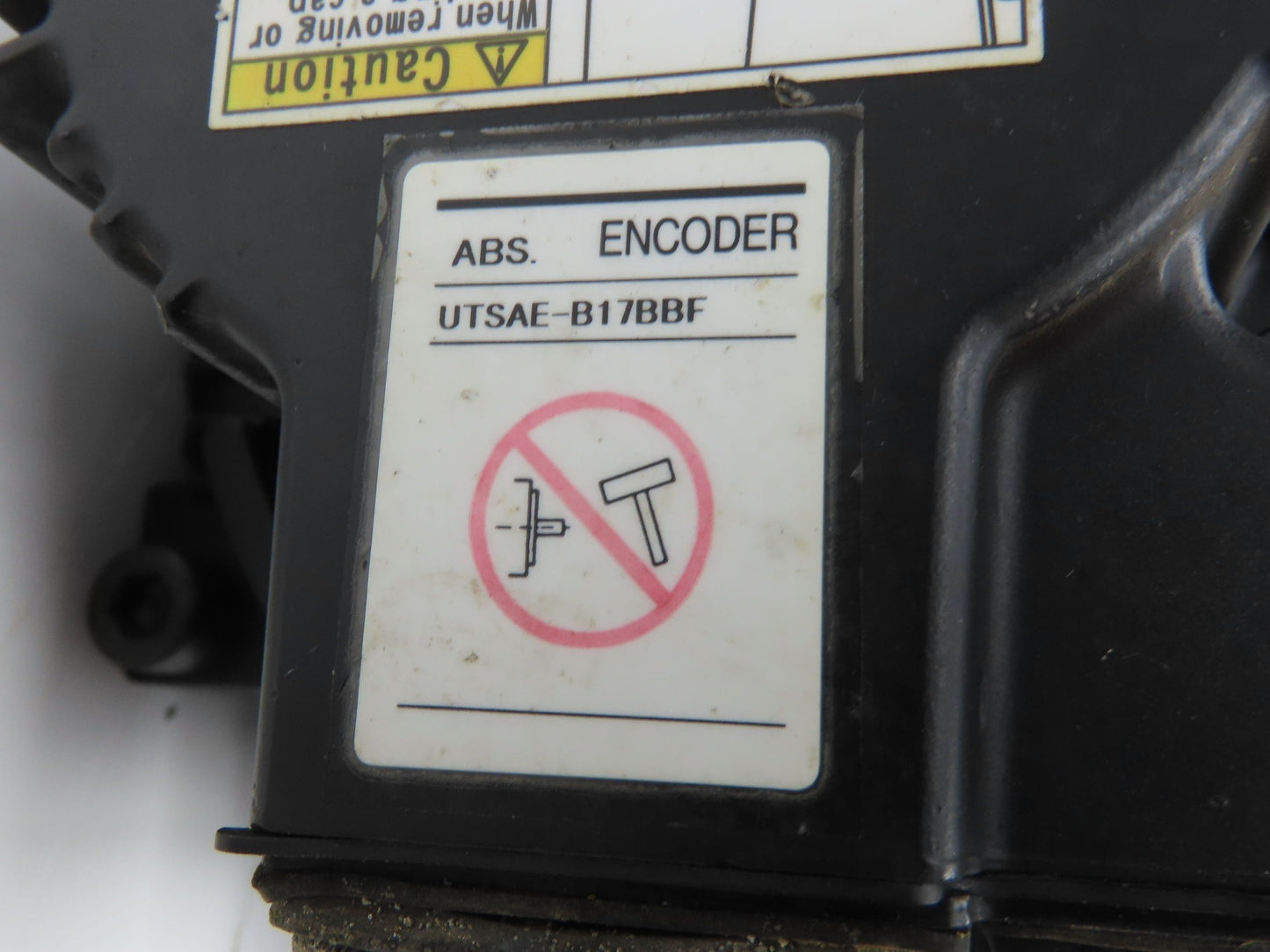 Yaskawa SGMDH-45A2B-YR15 AC Servo Motor 200V 1500rpm - Encoder UTSAE-B17BBF