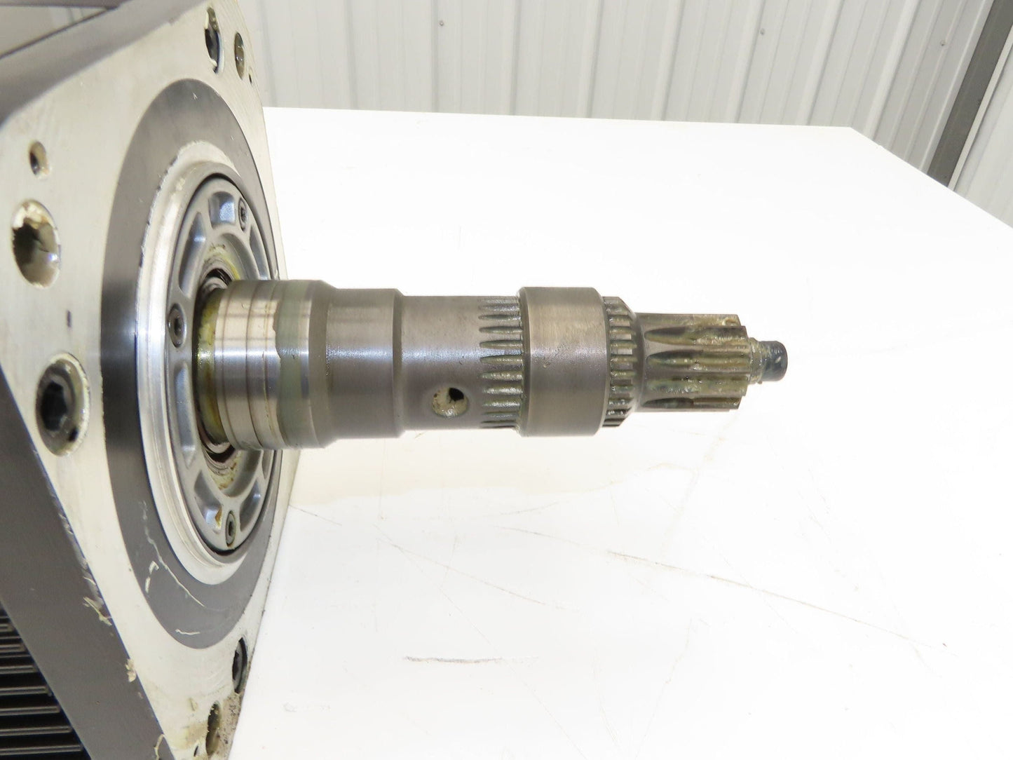 Yaskawa SGMDH-45A2B-YR15 AC Servo Motor 200V 1500rpm - Encoder UTSAE-B17BBF