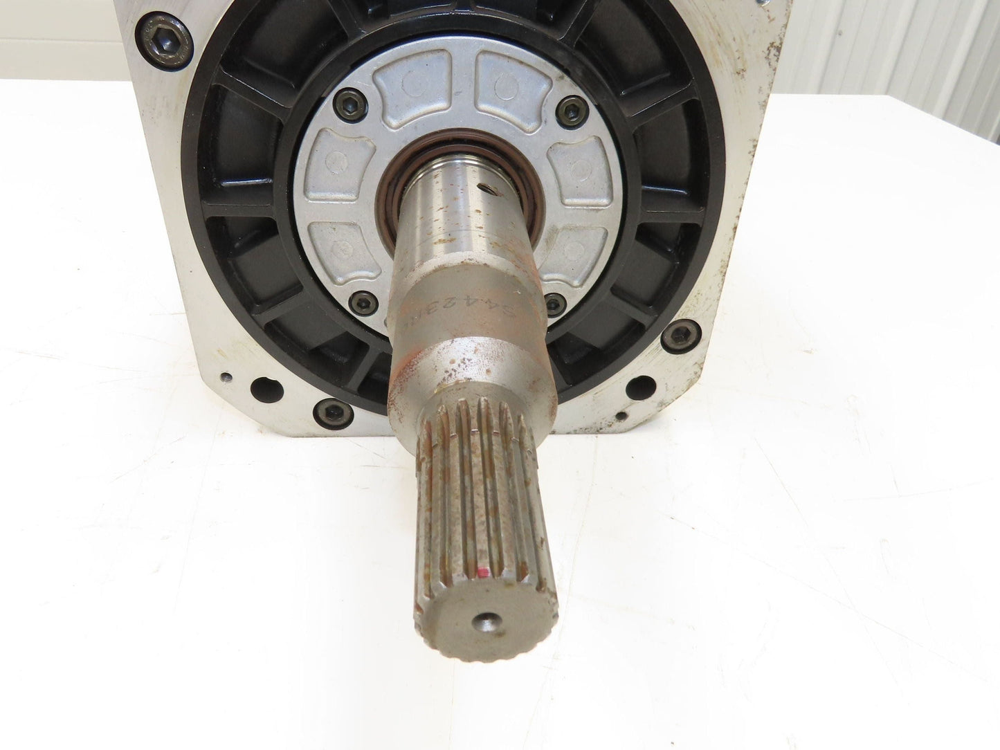 Yaskawa SGMDH-45A2B-YR15 AC Servo Motor 200V 1500rpm - Encoder UTSAE-B17BBF