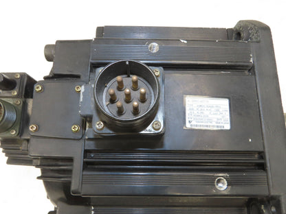Yaskawa SGMDH-45A2B-YR15 AC Servo Motor 200V 1500rpm - Encoder UTSAE-B17BBF