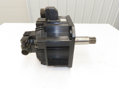Yaskawa SGMDH-32A2A-YR13 AC Servo Motor 200V 2000rpm - Encoder UTSAE-B17BBF