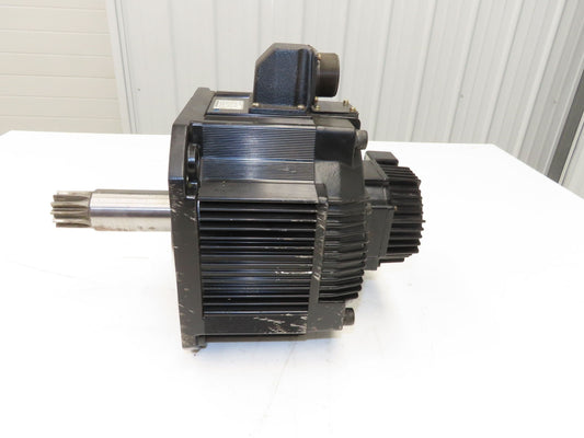Yaskawa SGMDH-32A2A-YR13 AC Servo Motor 200V 2000rpm - Encoder UTSAE-B17BBF