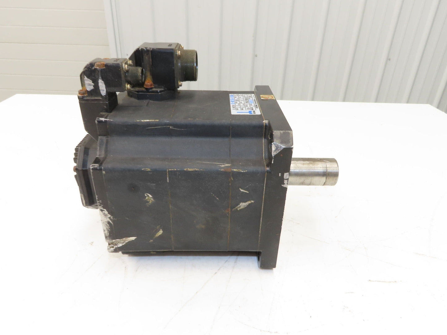 Okuma BL-MC150J-20SNA AC Servo Motor 133V 2000rpm - Encoder ER-JG-7200D