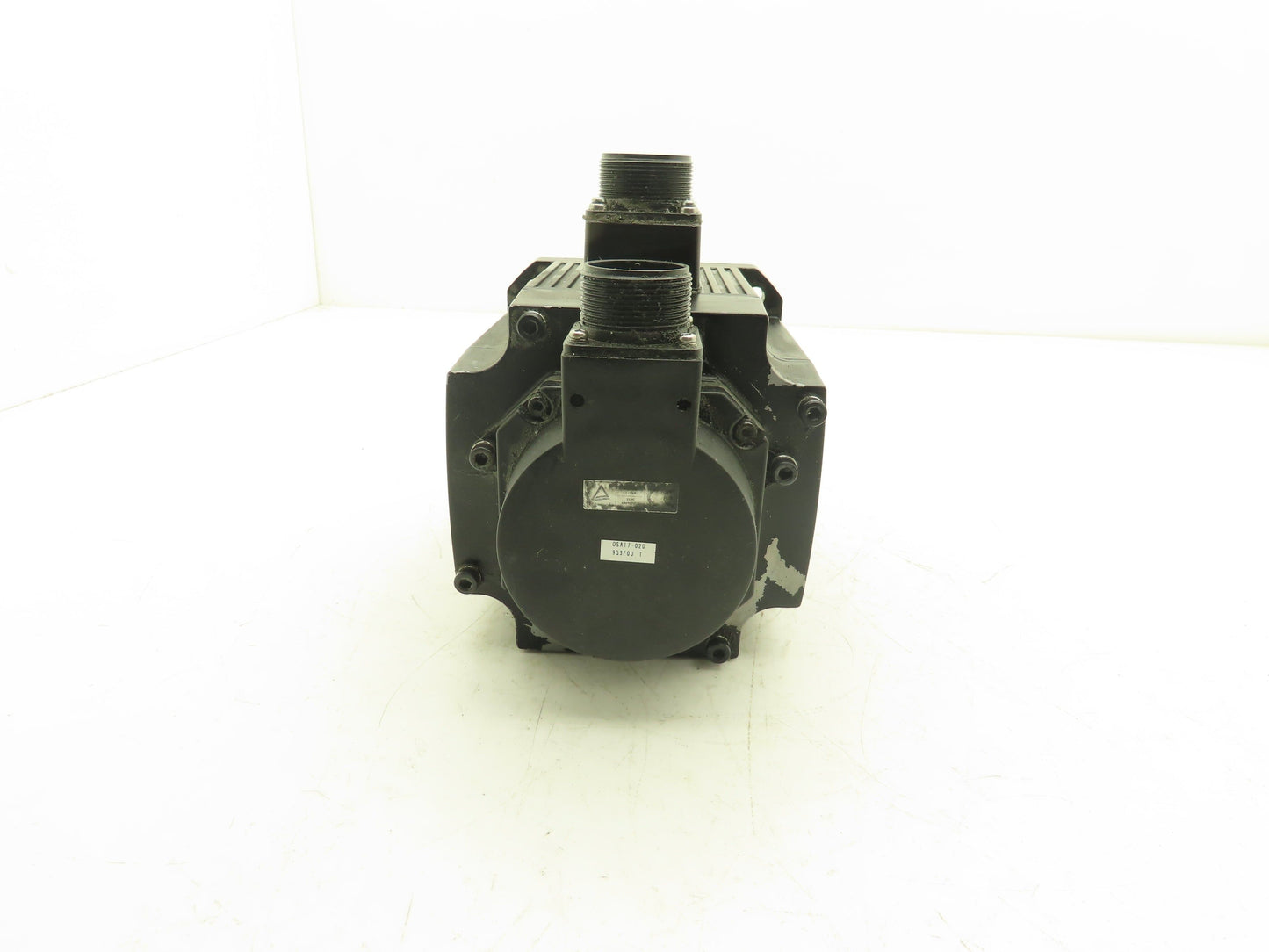 Mitsubishi HC-SF102BK-S4 AC Servo Motor 1kW 123V 3PH 2000rpm  -Encoder 0SA17-020