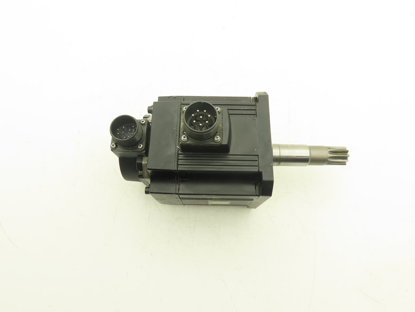 Mitsubishi HC-SF102BK-S4 AC Servo Motor 1kW 123V 3PH 2000rpm