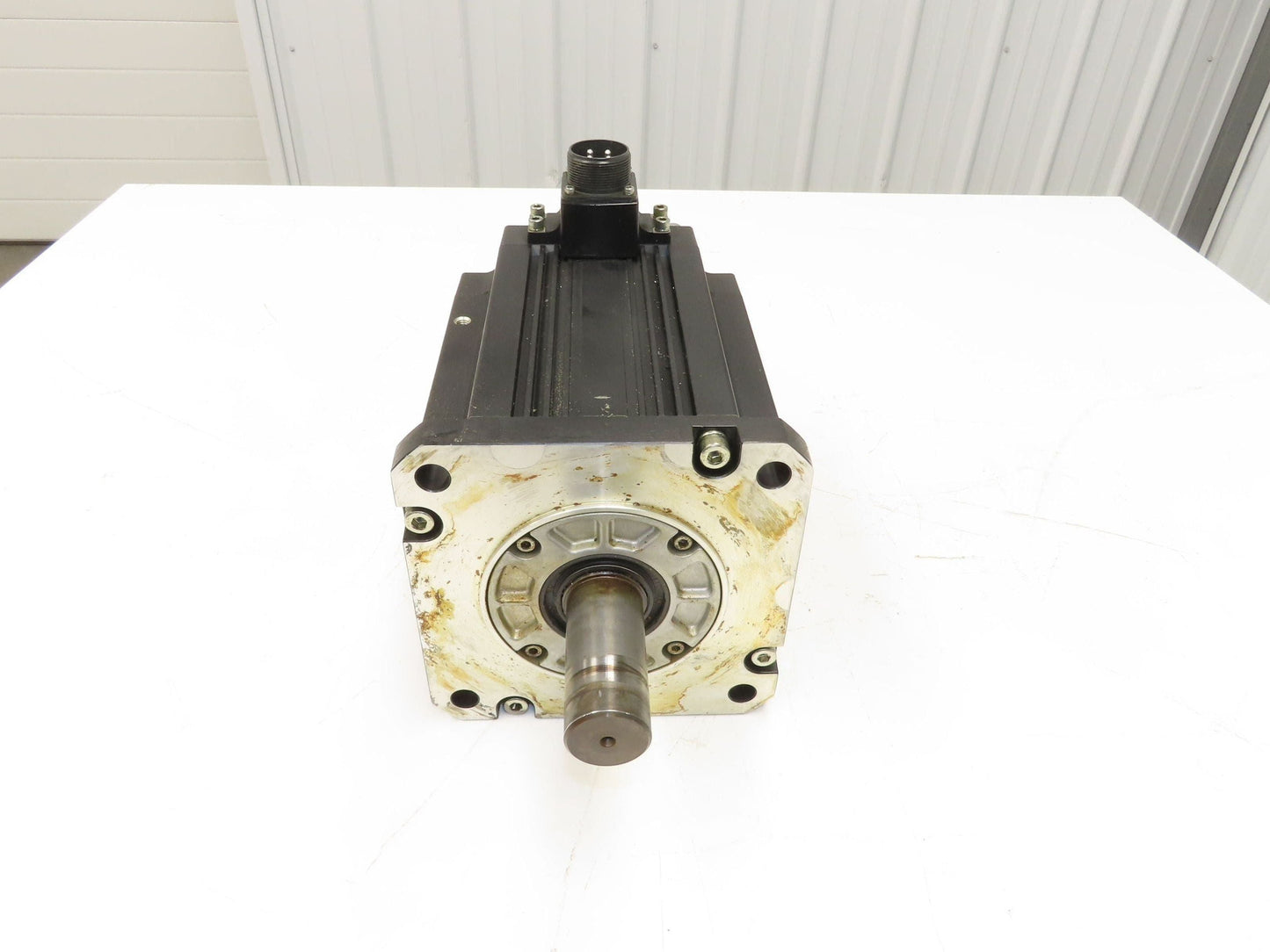 Mitsubishi HF-H703S AC Servo Motor 7kW 399V 3PH 3000rpm -Encoder OSA166S5NA