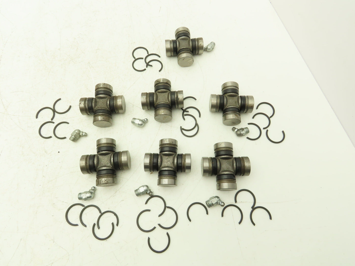 4-Groove U-Joint, 1.063" Cap Diameter, 2.5" OAL, 1.651" Inside Lock-up Lot of 7