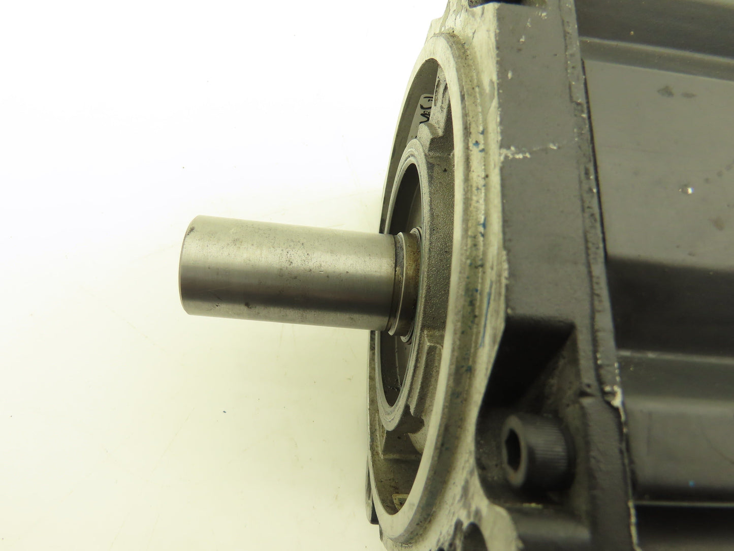 Allen Bradley MPL-B540D-MJ74AA AC Servo Motor 4.67Hp 2000 RPM 460V 3PH