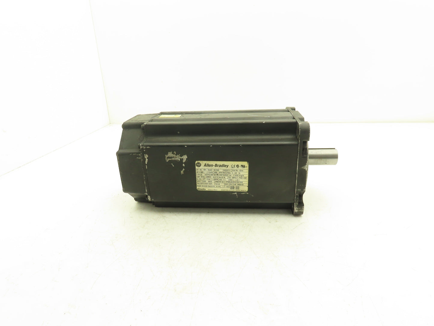 Allen Bradley MPL-B540D-MJ74AA AC Servo Motor 4.67Hp 2000 RPM 460V 3PH