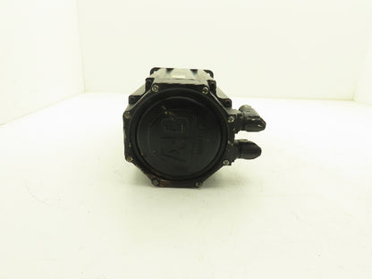 Allen Bradley MPL-B540D-MJ74AA AC Servo Motor 4.67Hp 2000 RPM 460V 3PH