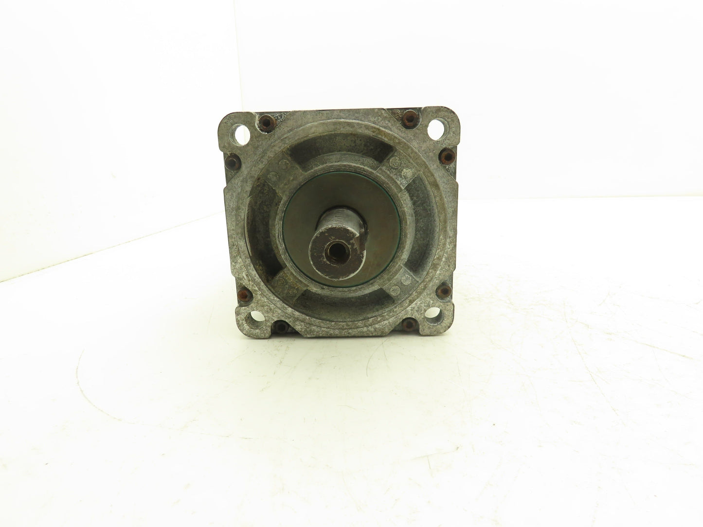Allen Bradley MPL-B540D-MJ74AA Kinetix AC Servo Motor 4.67Hp 2000 RPM 460V 3PH