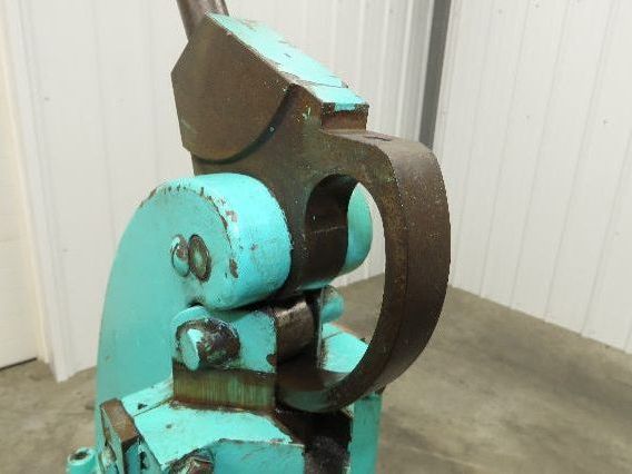 Di-Acro Manual Sheet Metal Corner Notcher 16 Gauge 6x6" Stand Fab Shop Tool