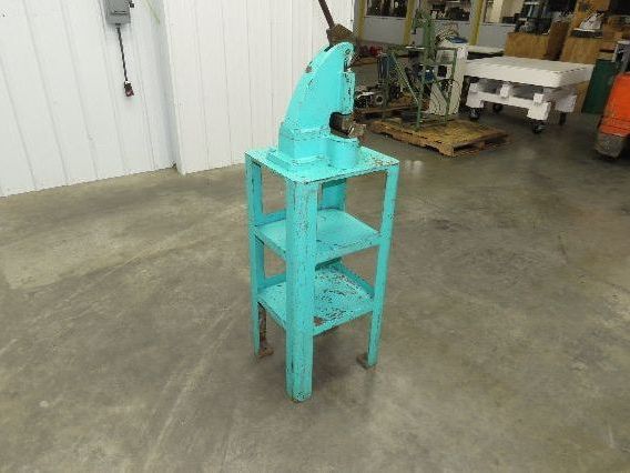 Di-Acro Manual Sheet Metal Corner Notcher 16 Gauge 6x6" Stand Fab Shop Tool