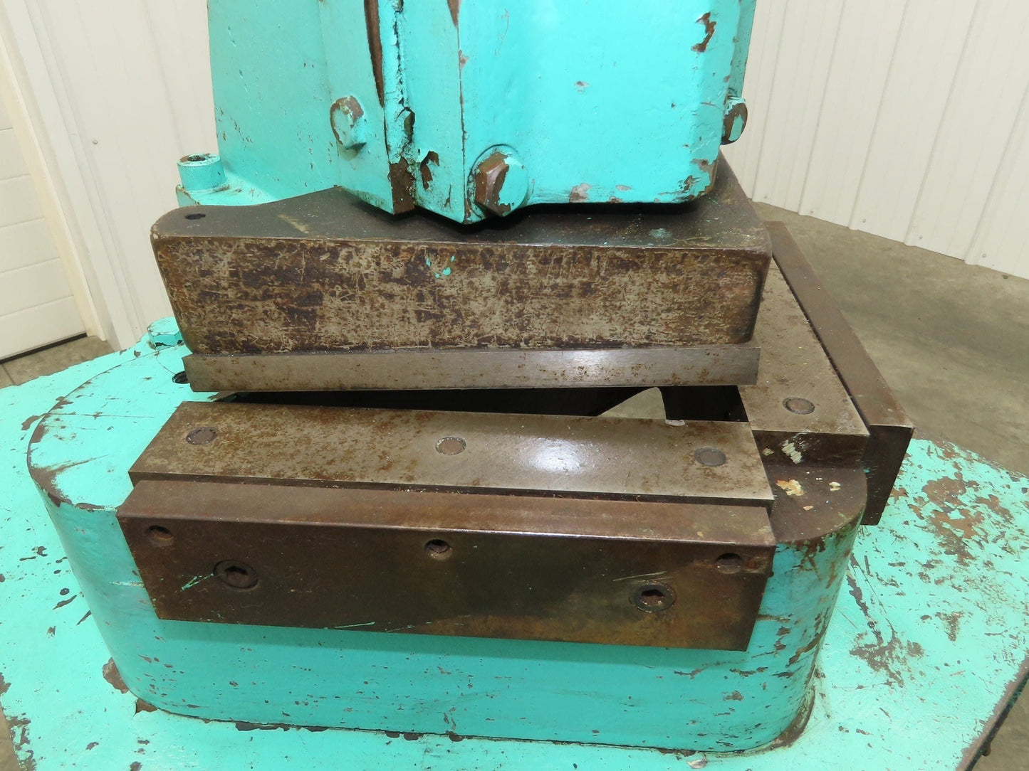 Di-Acro Manual Sheet Metal Corner Notcher 16 Gauge 6x6" Stand Fab Shop Tool