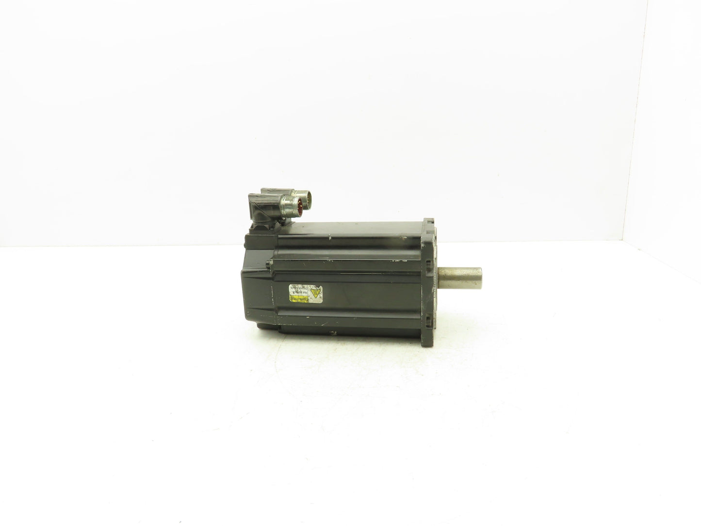Allen Bradley MPL-B4540F-MK72AA Kinetix AC Servo Motor 3.5Hp 3000 RPM 460V 3PH