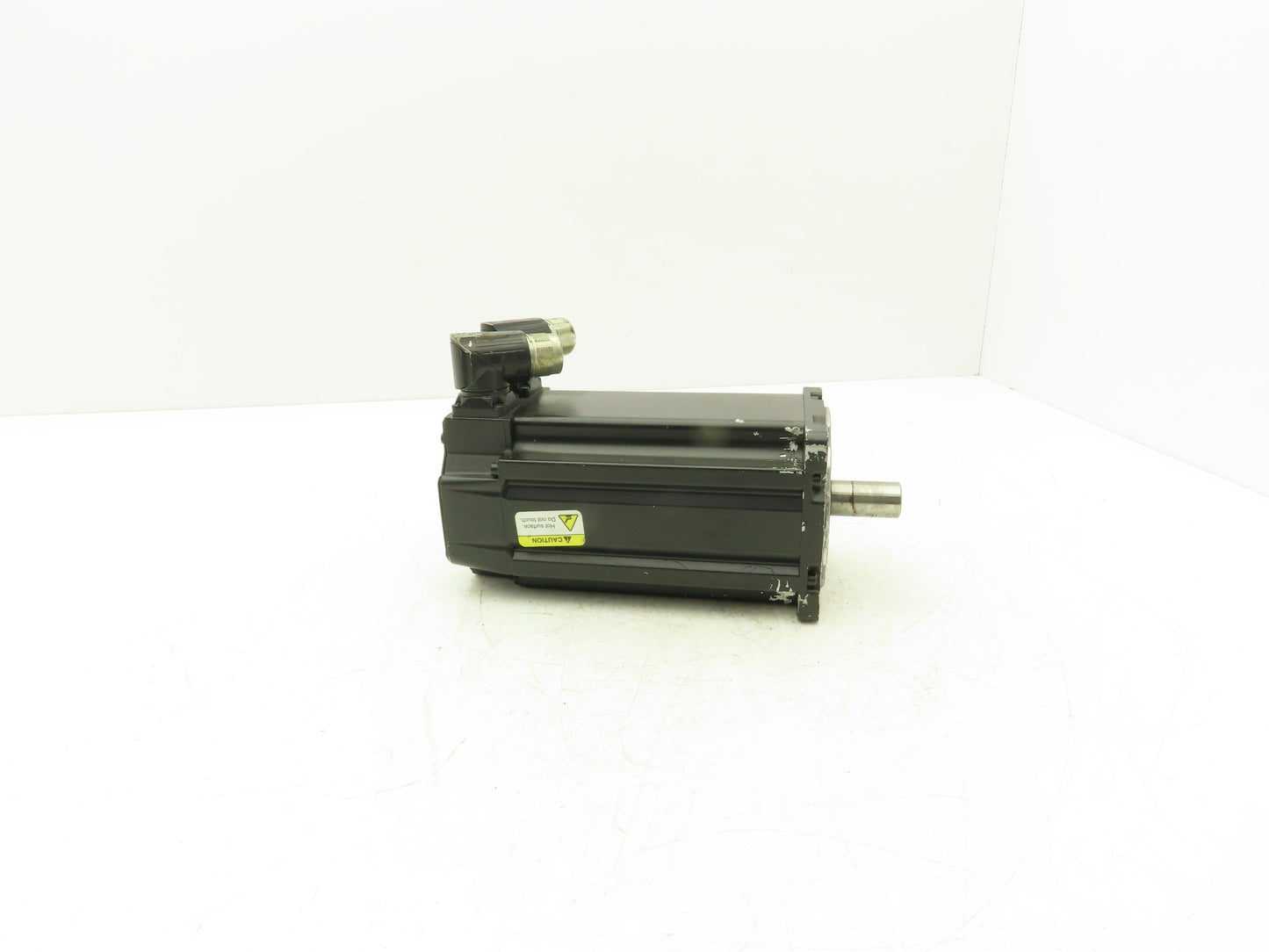 Allen Bradley MPM-B1151T-MJ74AA Kinetix AC Servo Motor 1.21Hp 7000 RPM 480V 3PH