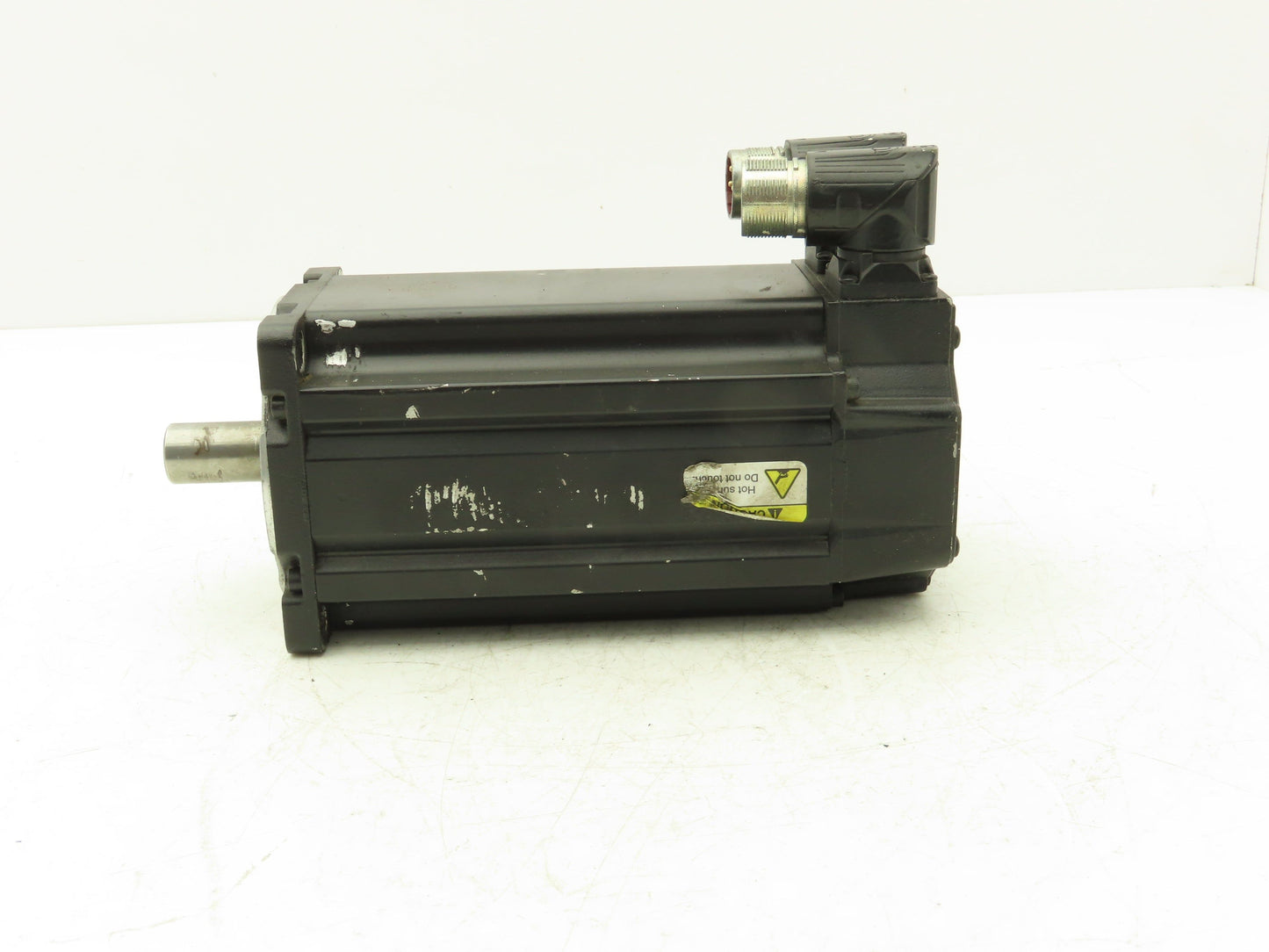 Allen Bradley MPM-B1153F-MJ72AA Kinetix AC Servo Motor 1.94Hp 5500 RPM 480V 3PH
