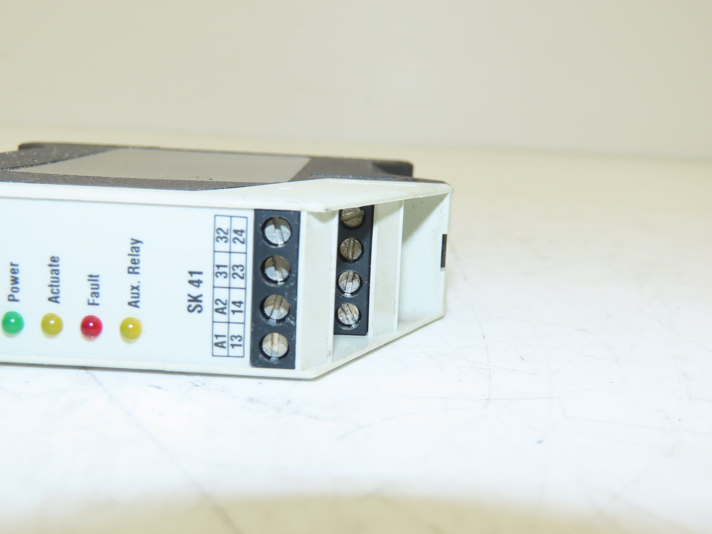 ASO SK 41-32 Safety Relay 230VAC 3VA