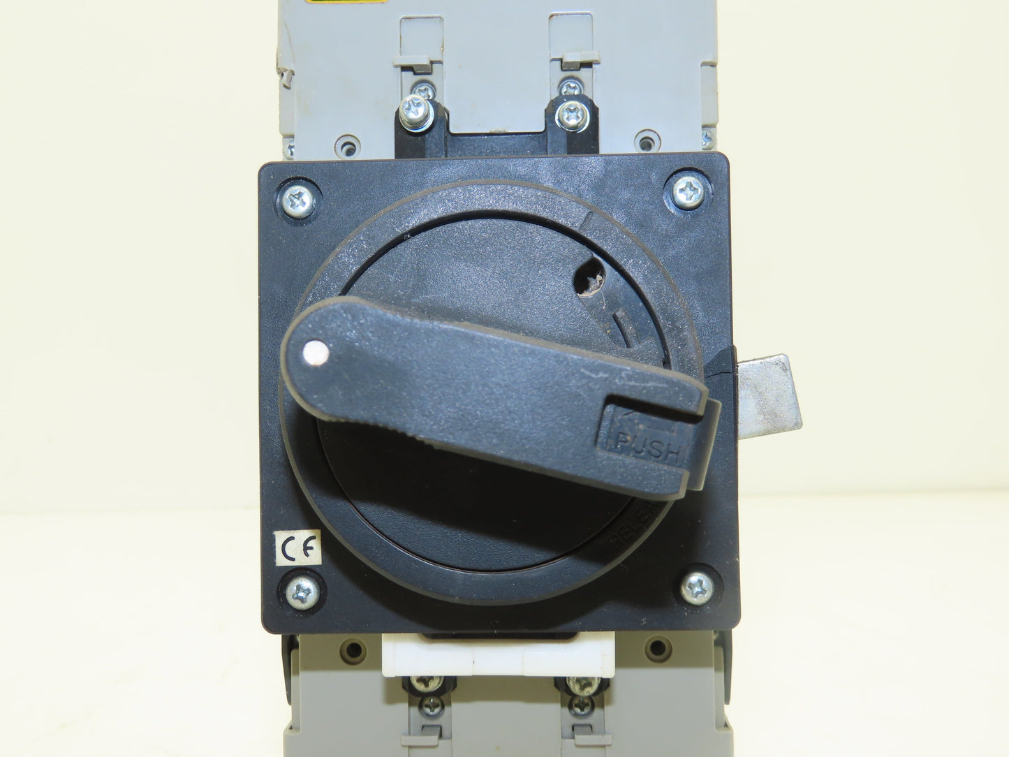 Schneider EZC 250N EasyPact Circuit Breaker 150A 3-Pole 600VAC 250VDC Handle