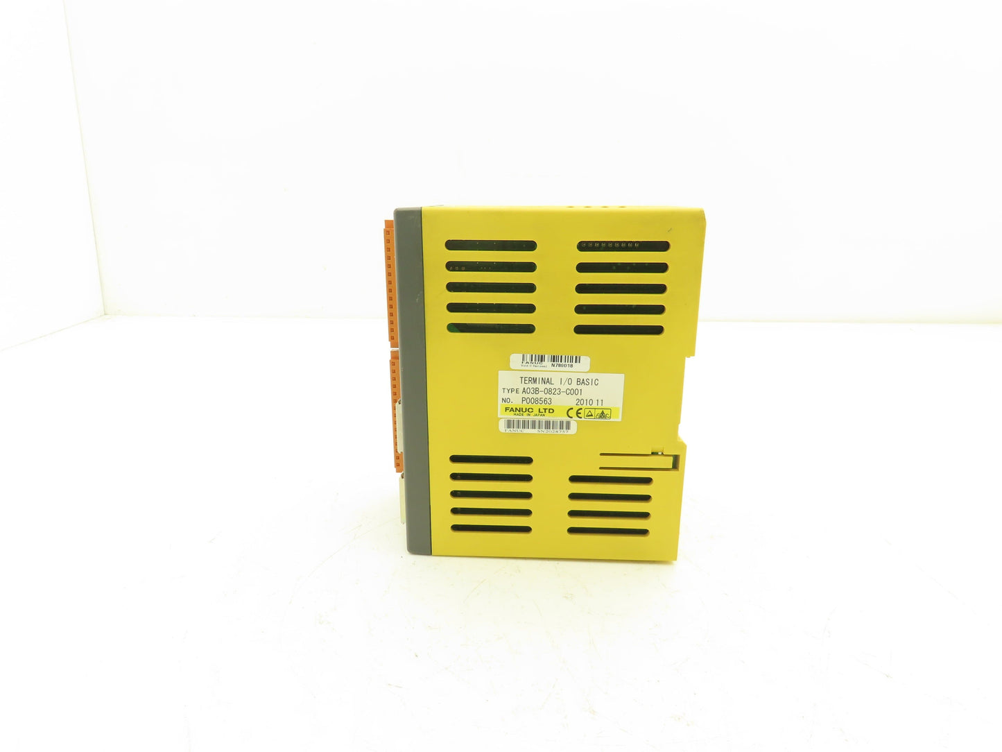Fanuc A03B-0823-C001 Terminal I/O Basic 24 Pt Digital In 16 Pt Digital Out