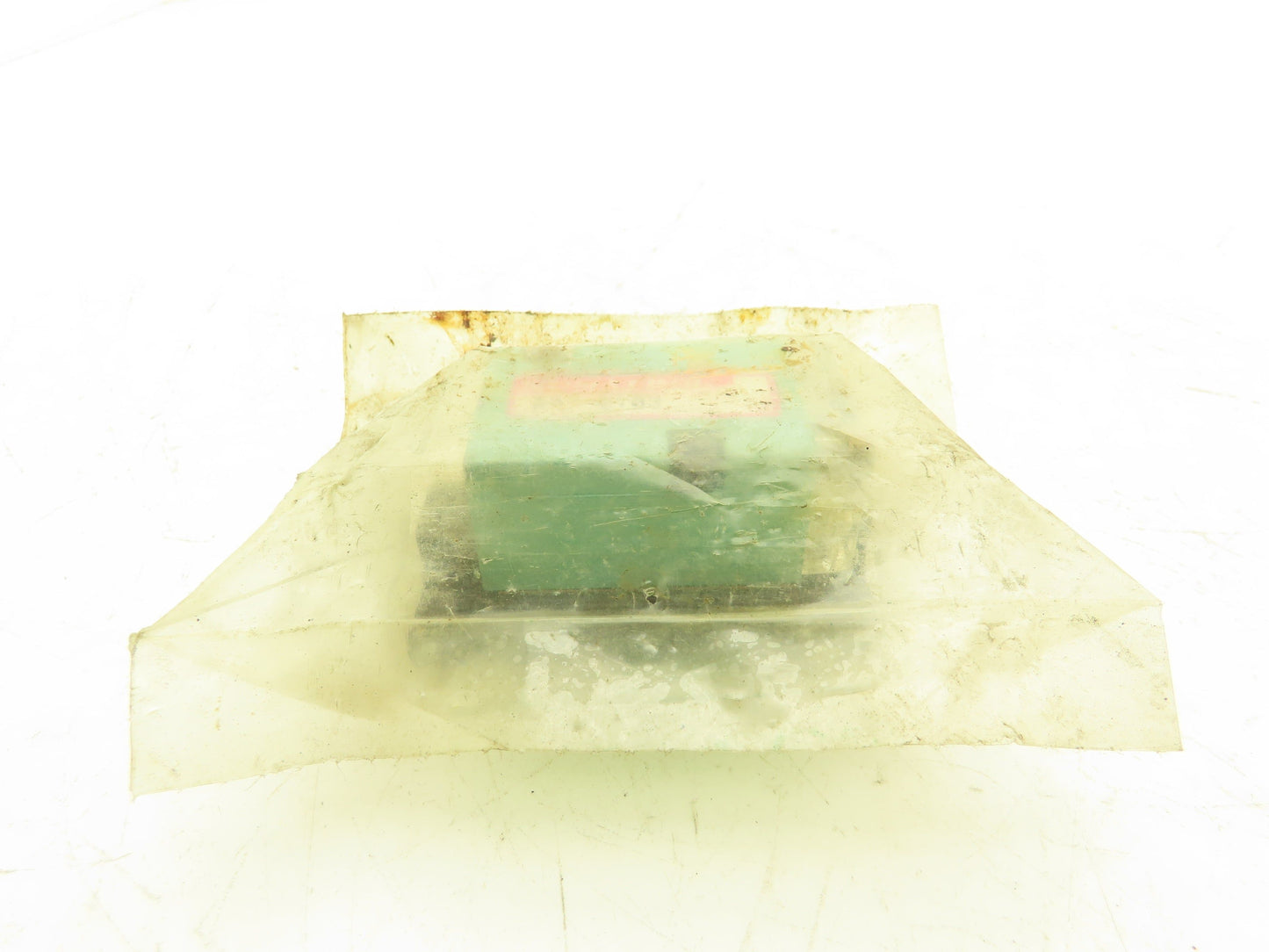 Numatics RA7-0103 Pneumatic Relay Valve w/Base 1/8"npt