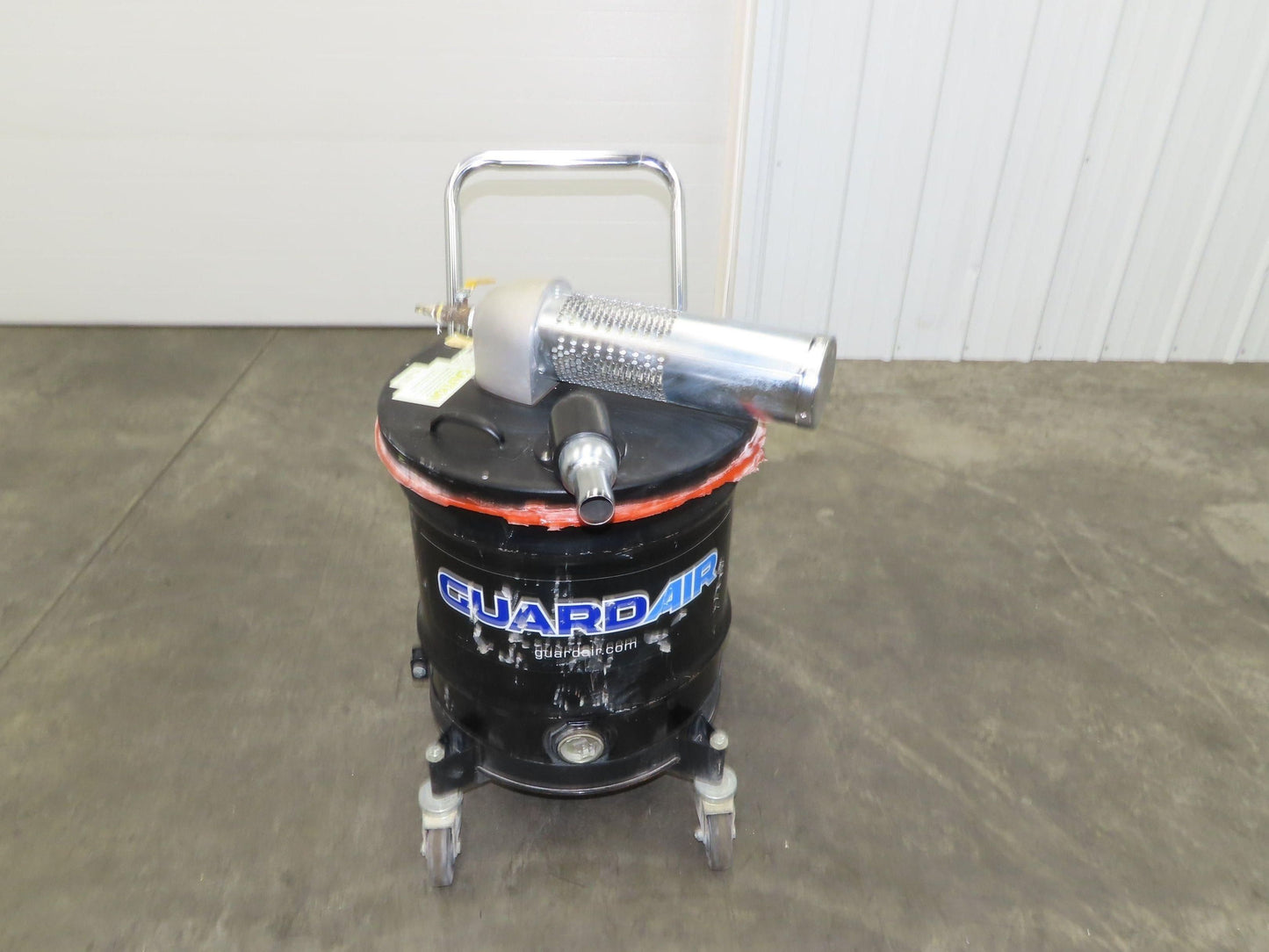 GuardAir N201DCNED Pneumatic 20 Gal Drum Wet/Dry Vacuum 60CFM Venturi