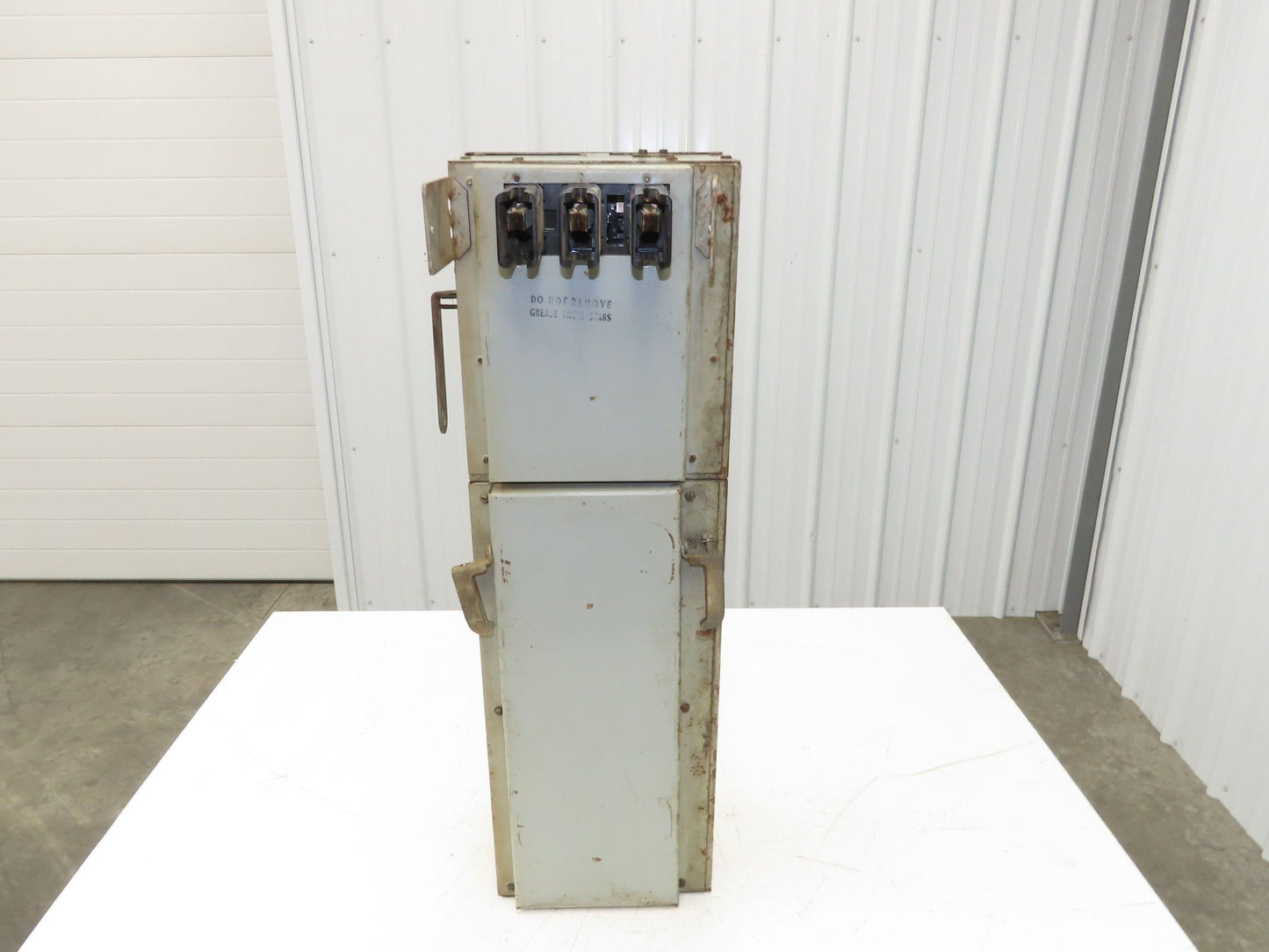 General Electric 75C142462G707 Busway FLEX-A-PLUG with 1KVA Transformer 480V 30A