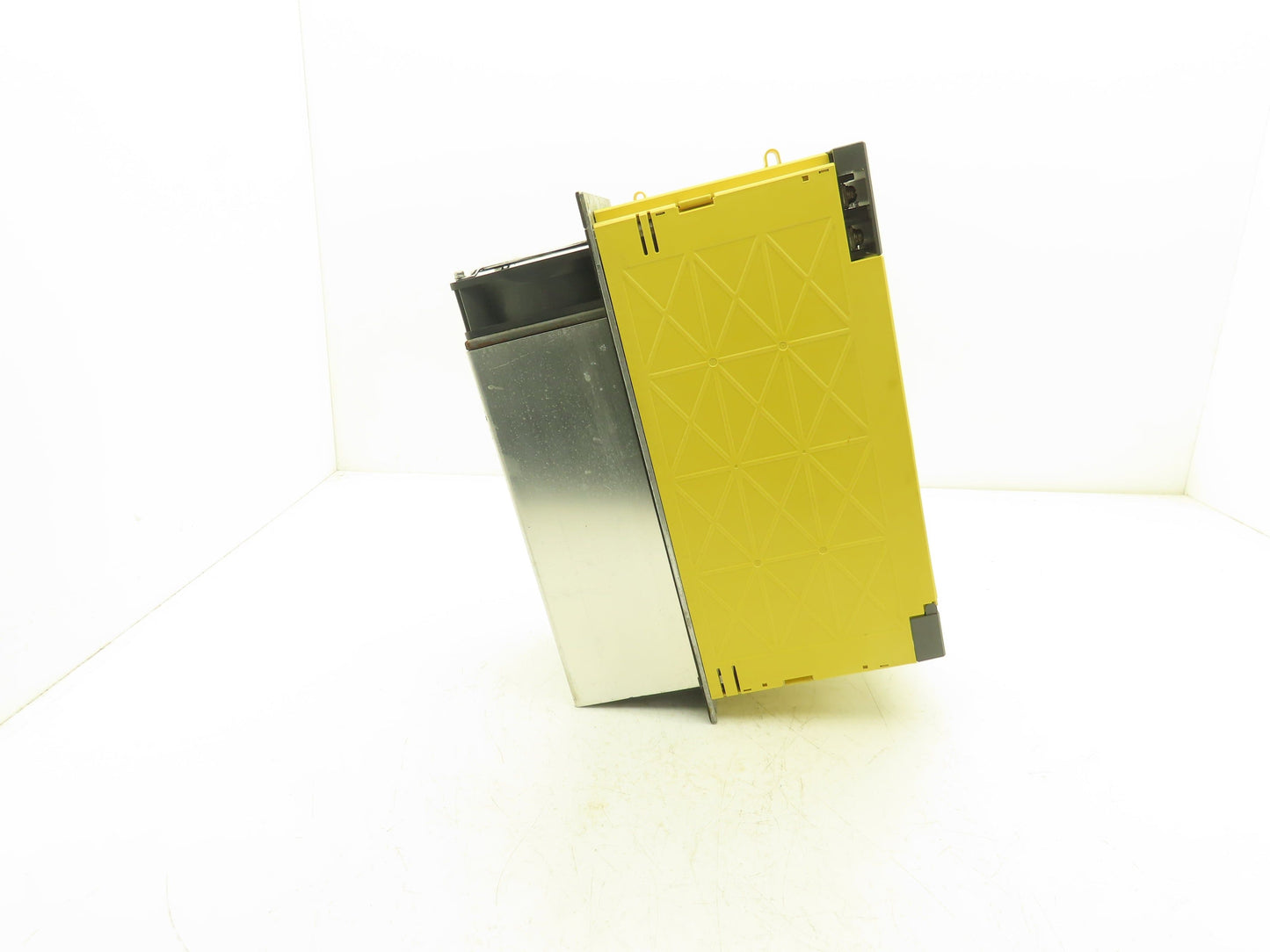 Fanuc A06B-6140-H026 DC Servo Amplifier 29.8kW 283-339vDC Out 200-240vAC 106A In