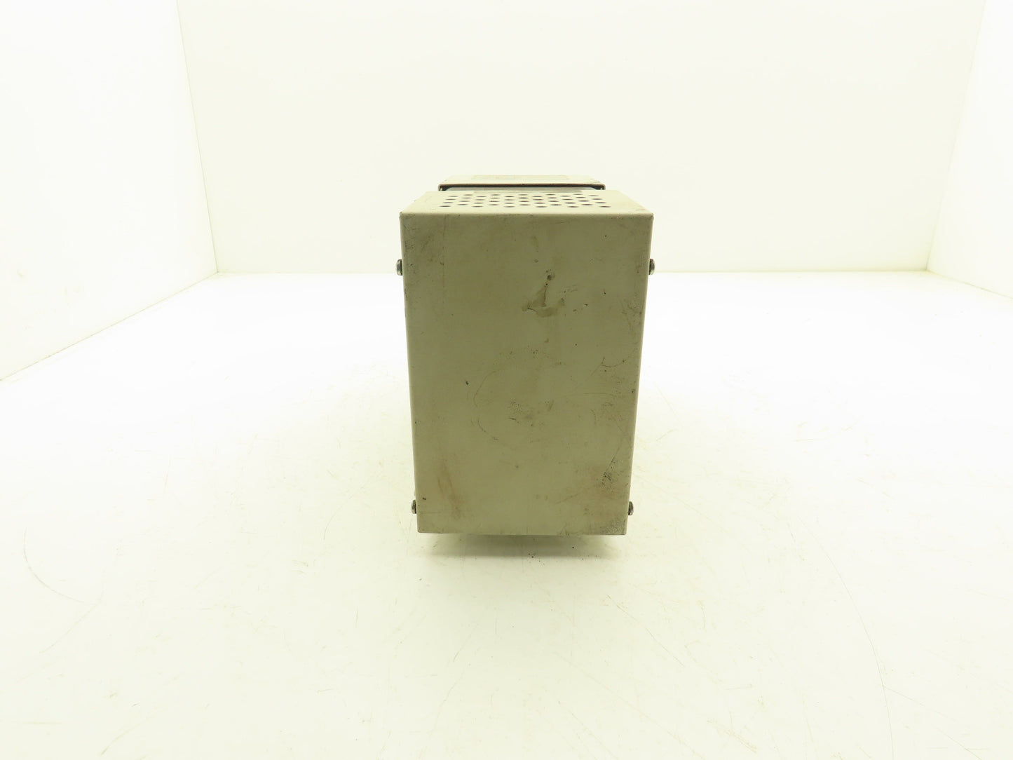 Sola 23-23-125-8 CVS Constant Voltage Transformer Regulator 250VA 120V Output