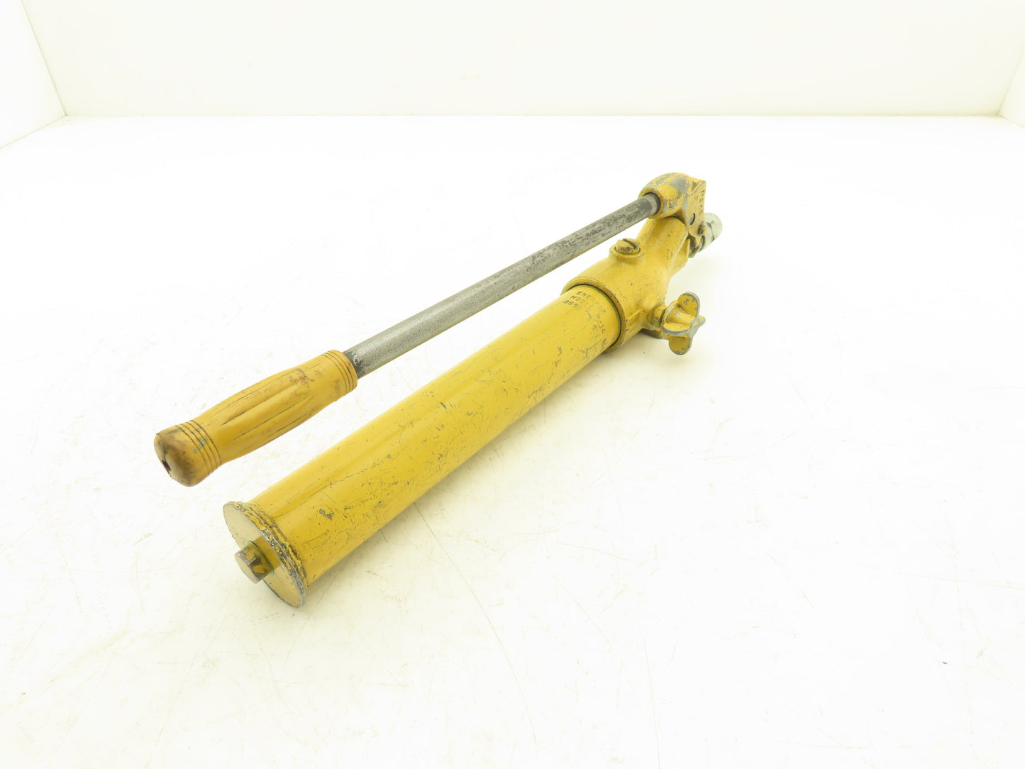 Enerpac P-14 Hydraulic Hand Pump 8650 PSI Single Stage