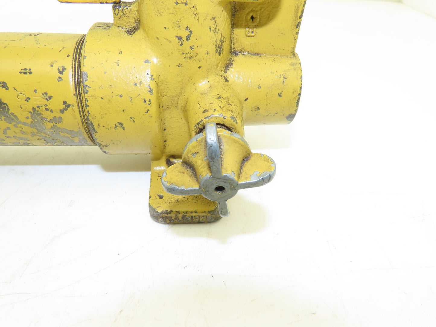 Enerpac P-39 Hydraulic Hand Pump 10,000 PSI Single Stage