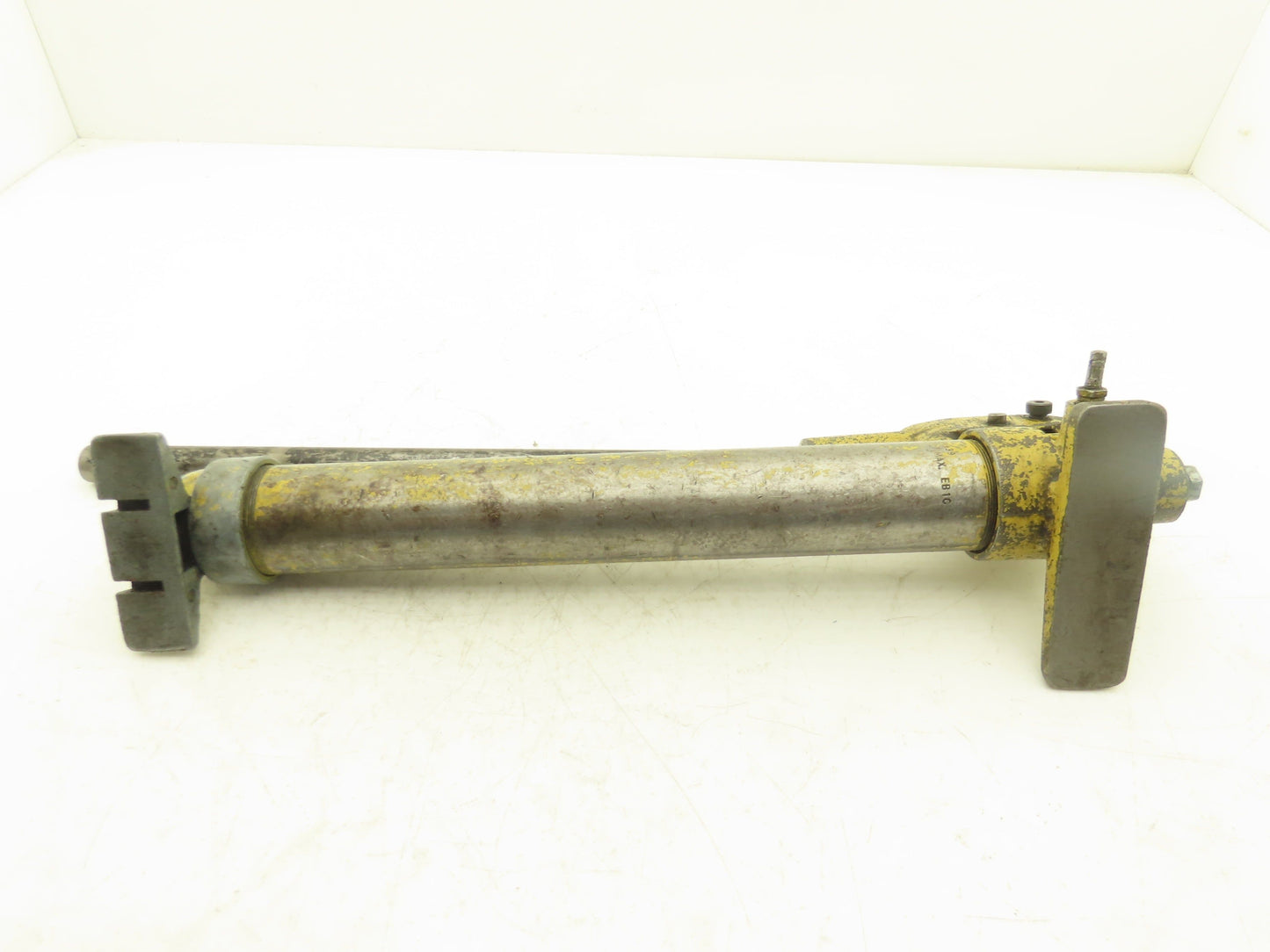 Enerpac P-39 Hydraulic Hand Pump 10,000 PSI Single Stage