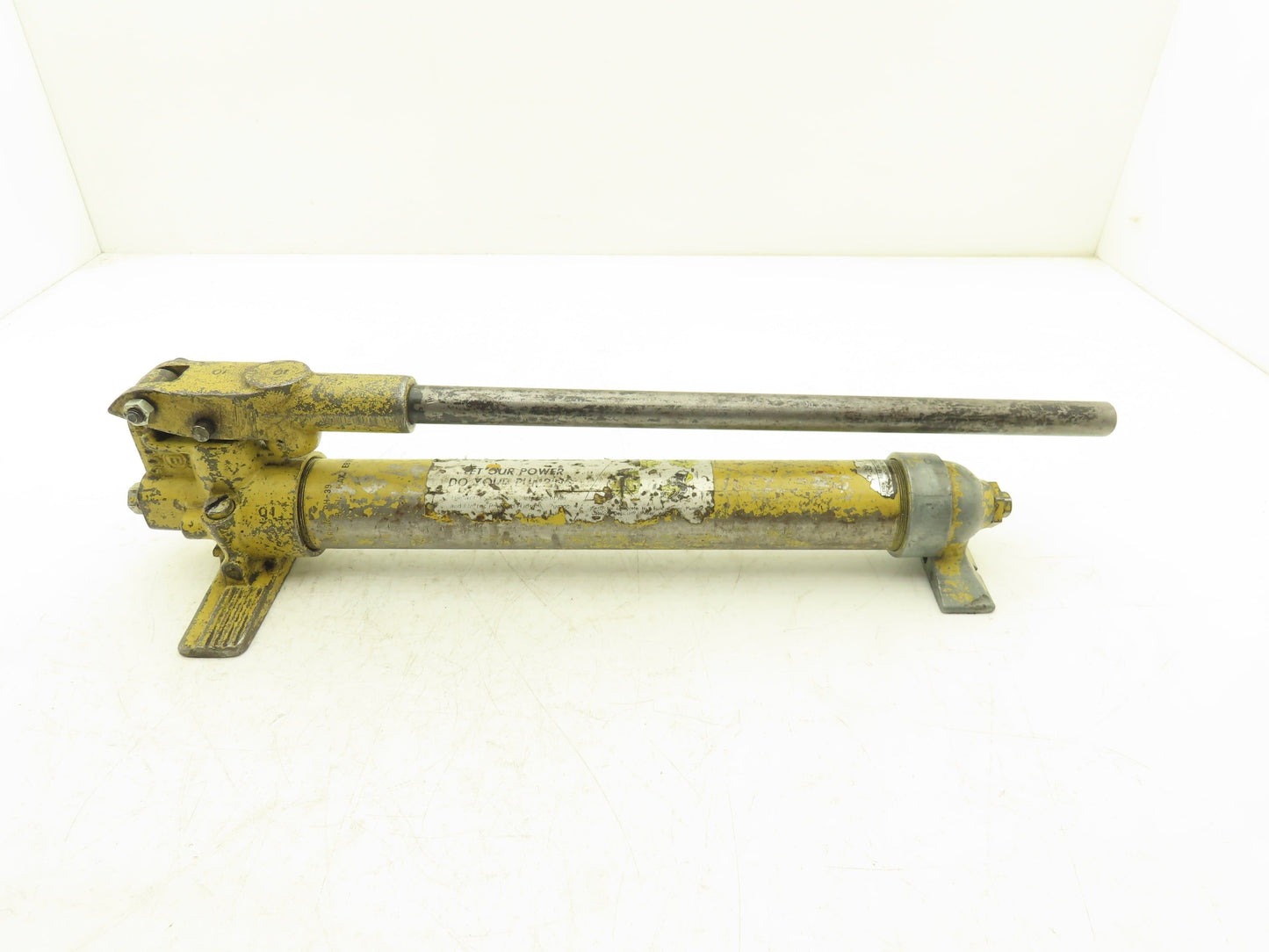 Enerpac P-39 Hydraulic Hand Pump 10,000 PSI Single Stage