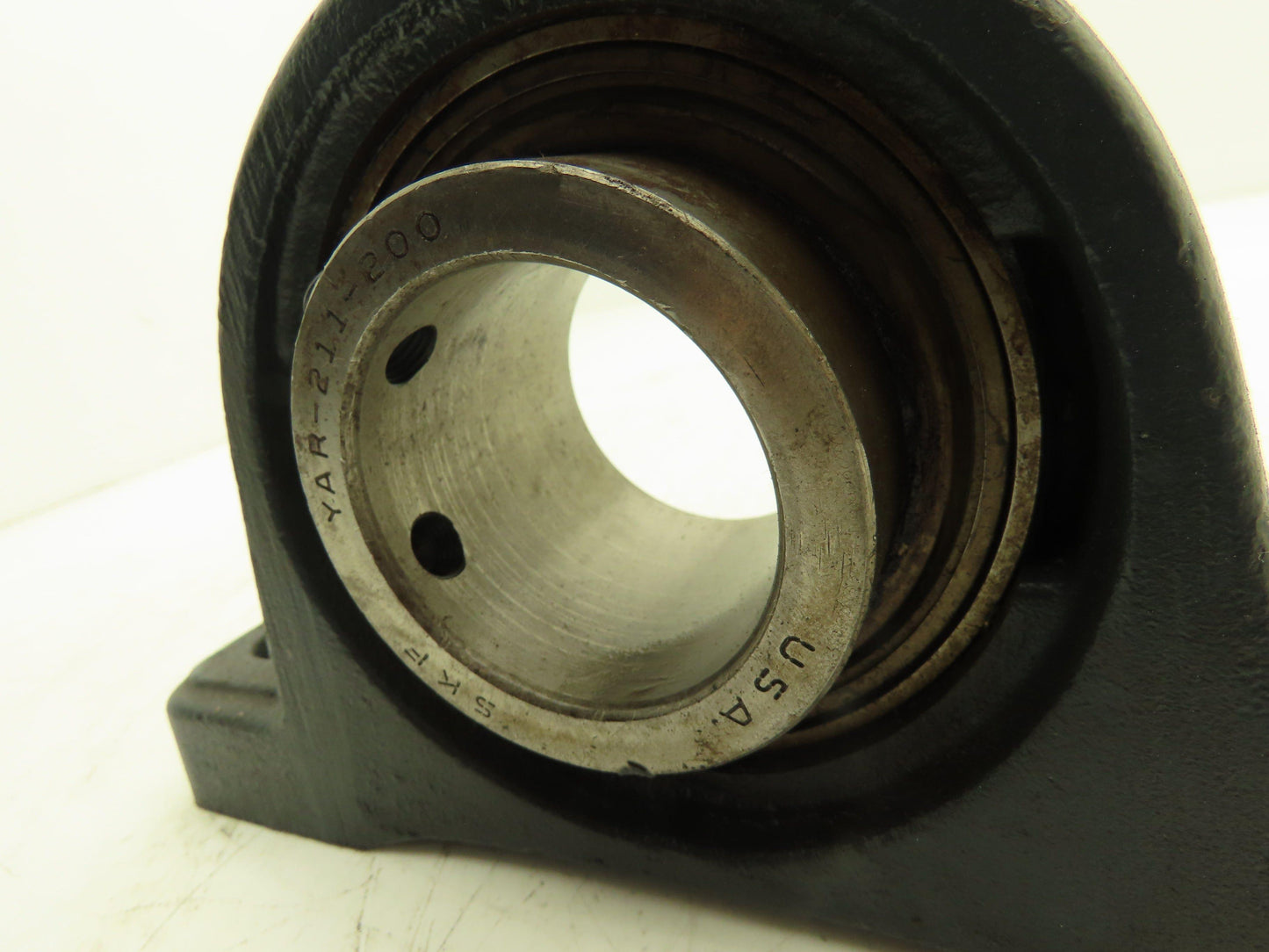 SKF YAR-211-200 Pillow Block Bearing 2" Bore 2-Bolt