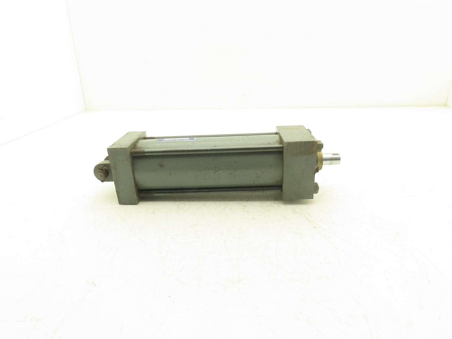 Miller 84B2N Pneumatic Air Cylinder 2.5" Bore 6" Stroke 500psi Clevis Mount